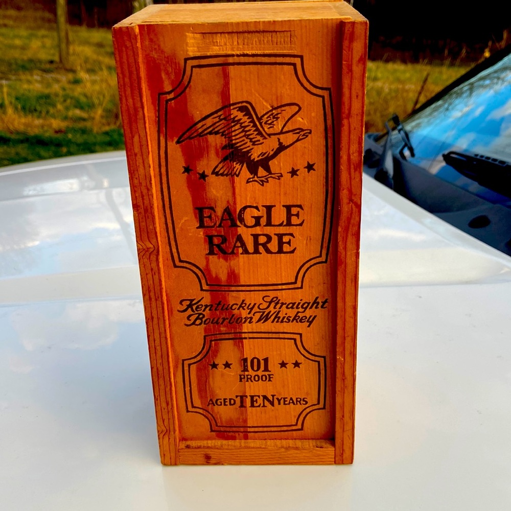 Eagle rare bourbon whiskey wood box
